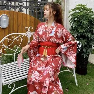 Kimono Japonais Femme Rouge 'madoka'